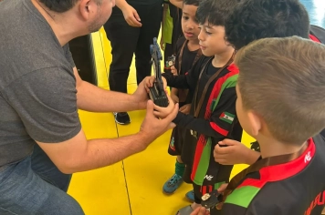 Foto - Etapa final e premiação da 1• Copa Regional de Futsal de Base