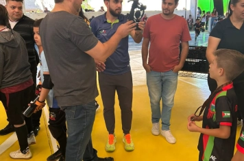 Foto - Etapa final e premiação da 1• Copa Regional de Futsal de Base