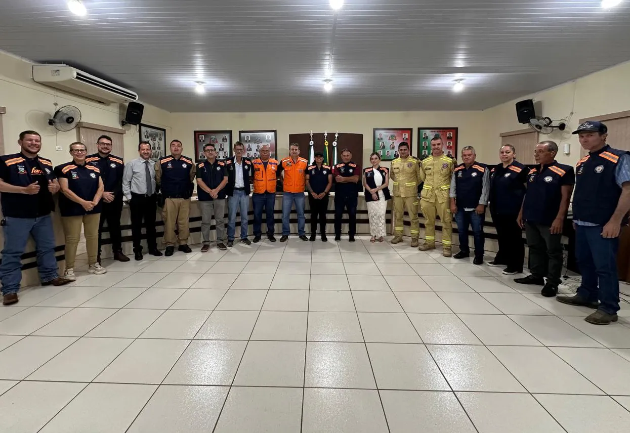 SOLENIDADE DE ENTREGA DOS COLETES DA DEFESA CIVIL E APROVAÇÃO DO PLANO DE CONTINGÊNCIA